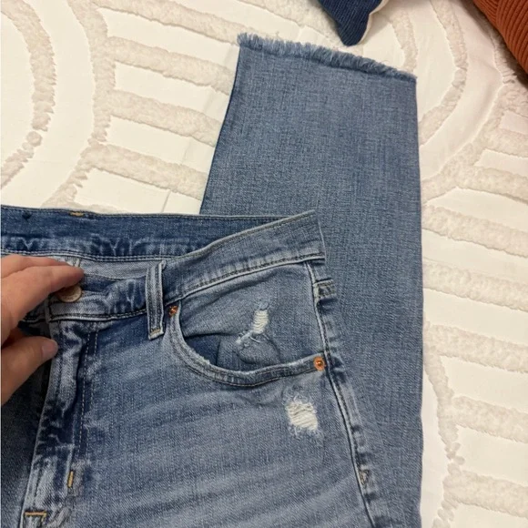 GAP Women's Girlfriend Jeans - Picture 3 of 11